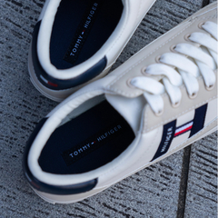 T･HILFIGER(ﾄﾐｰﾌｨﾙﾌｨｶﾞｰ) |TOMMY HILFIGER トミーヒルフィガー LAHZIE アイボリー