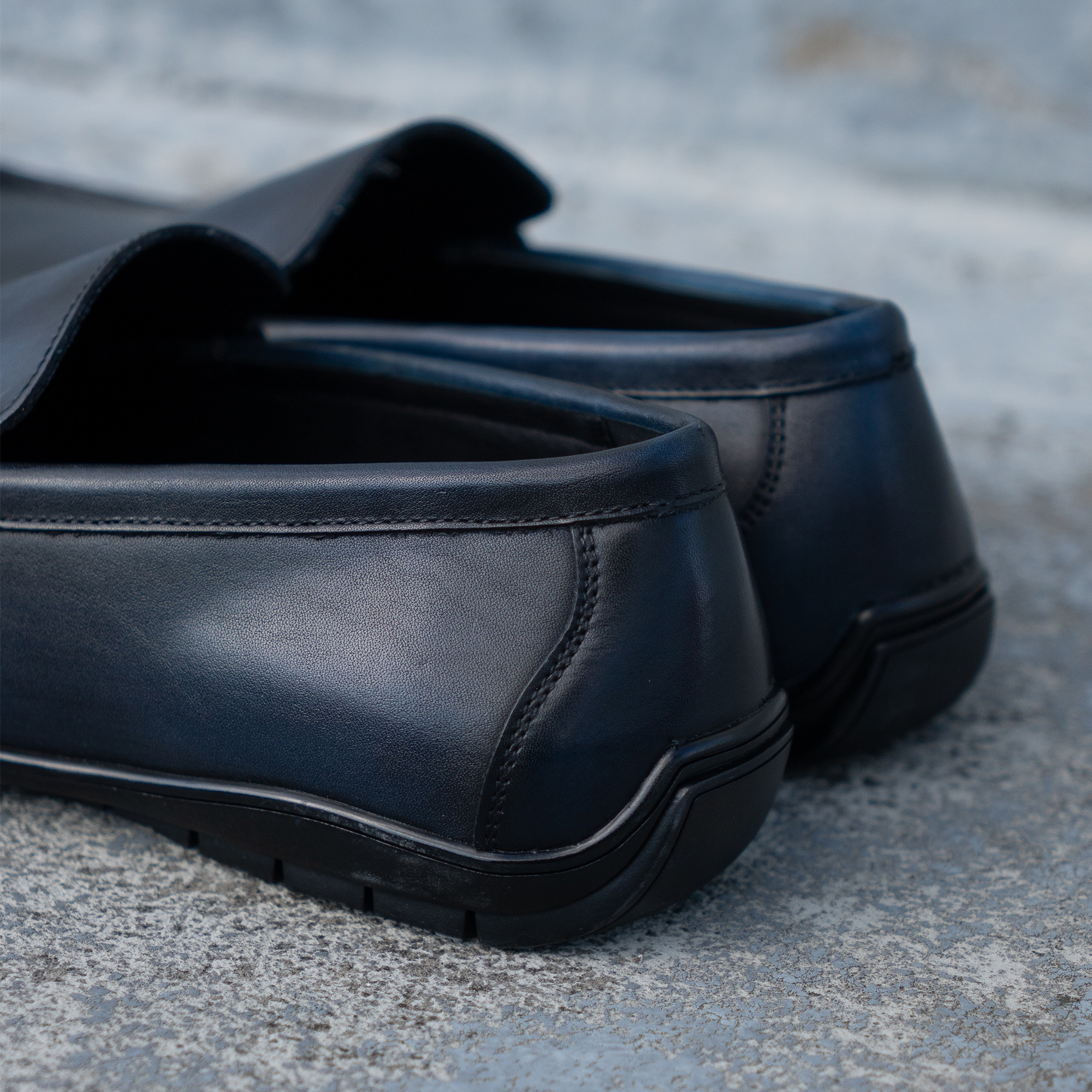 ＪＣ ＴＵＦＬＩＴＥ（手渡し限定） FINE CREEK C-WORKS Ban Field Deerバンフィールド鹿革 BLACK - PHILLIP66