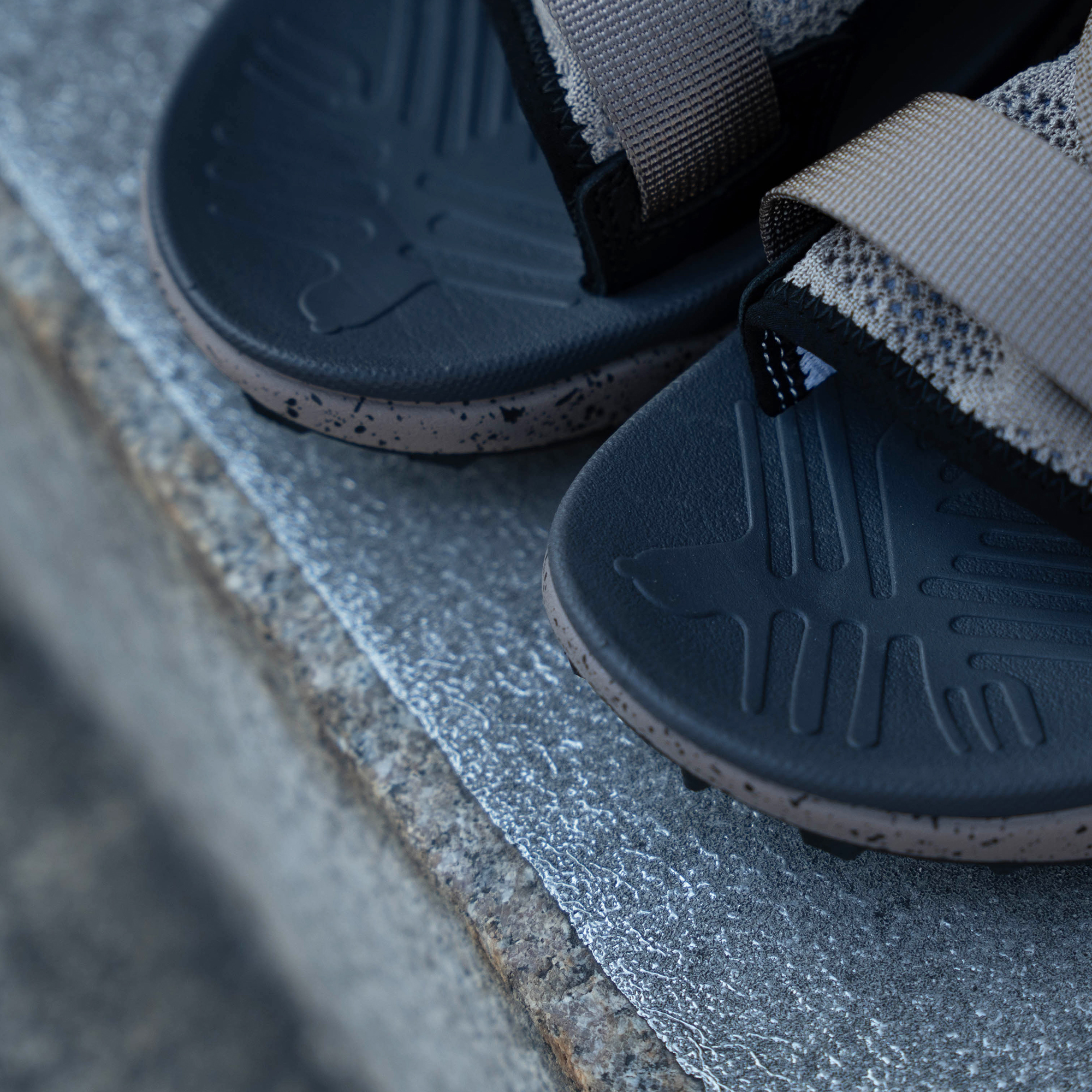 adidas ZX 8000 “Hanami” Pack Celebrates Japan and Germany's