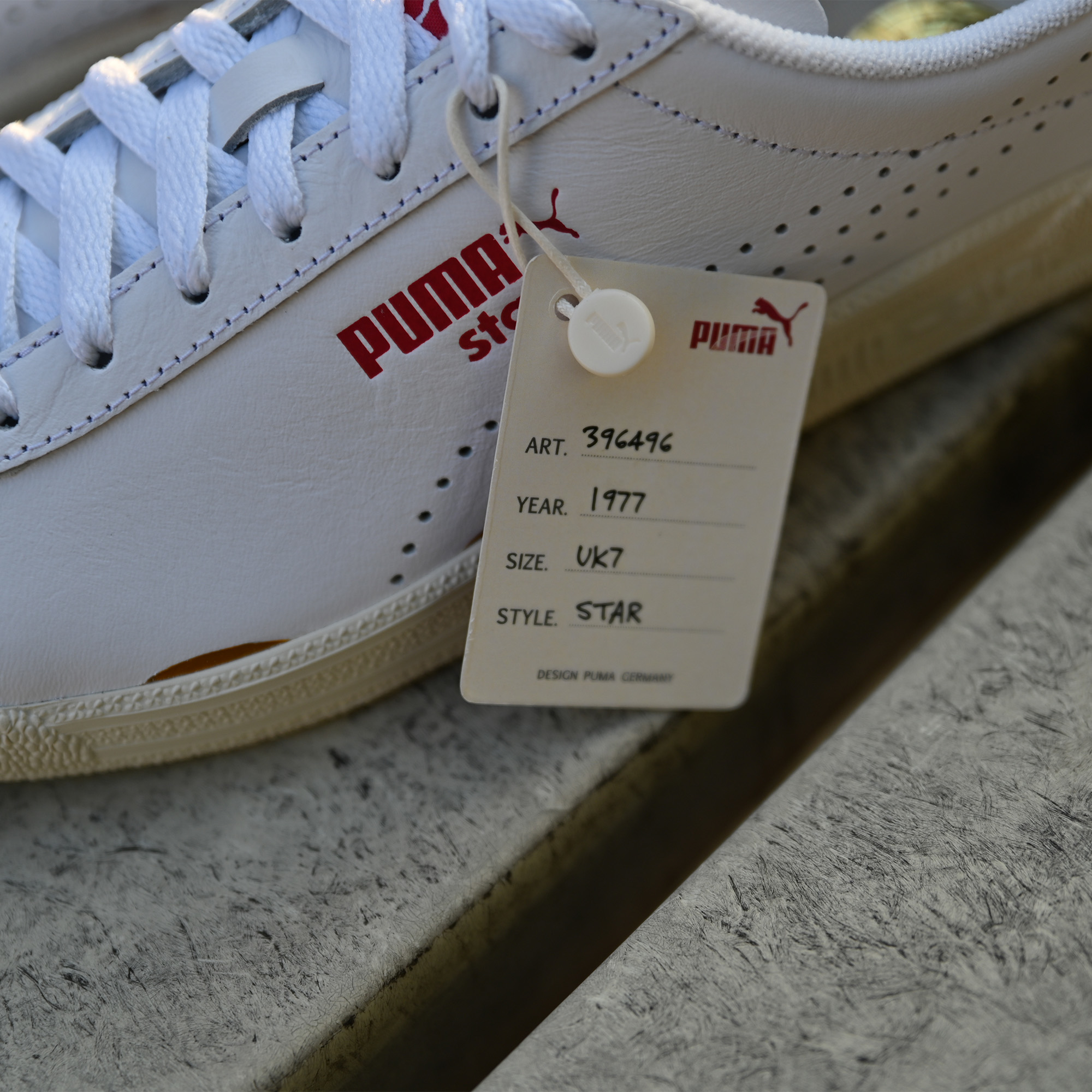 PUMA プーマ STAR NEVERWORN III スター ネバーウォーン 396496-01 ホワイト/クラブレッド PUMA（ﾌﾟｰﾏ）  NEXT FOCUS ONLINE STORE