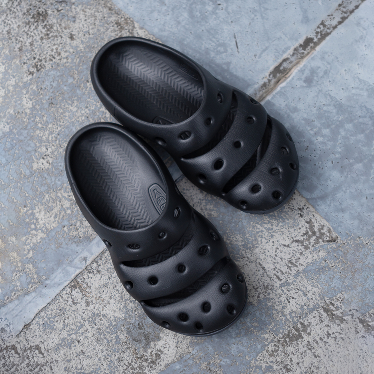 KEEN(ｷｰﾝ) |KEEN キーン YOGUI ヨギ 1028957 ブラック/マグネット