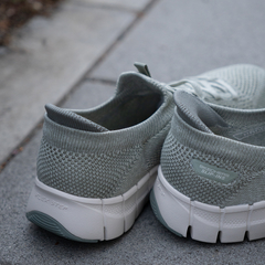 SKECHERS(ｽｹｯﾁｬｰｽﾞ) |SKECHERS スケッチャーズ スリップインズ フレックス ステップ ソフト ストロール 104700 BKW SAGE