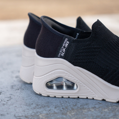 SKECHERS(ｽｹｯﾁｬｰｽﾞ) |SKECHERS スケッチャーズ SLIP-INS スリップインズ ウノ ウェッジ キッキング ニット 177523 BLK OFWT