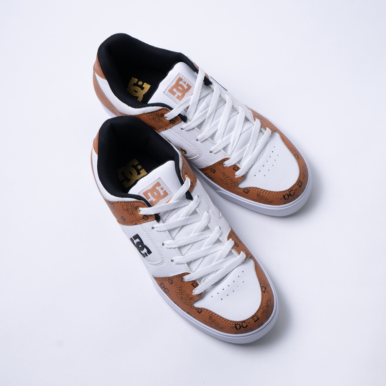 DC(ﾃﾞｨｰｼｰ) |DC Shoes ディーシーシューズ PURE SE SN ピュア SE SN DM241019-XKWC DM241019-WG1