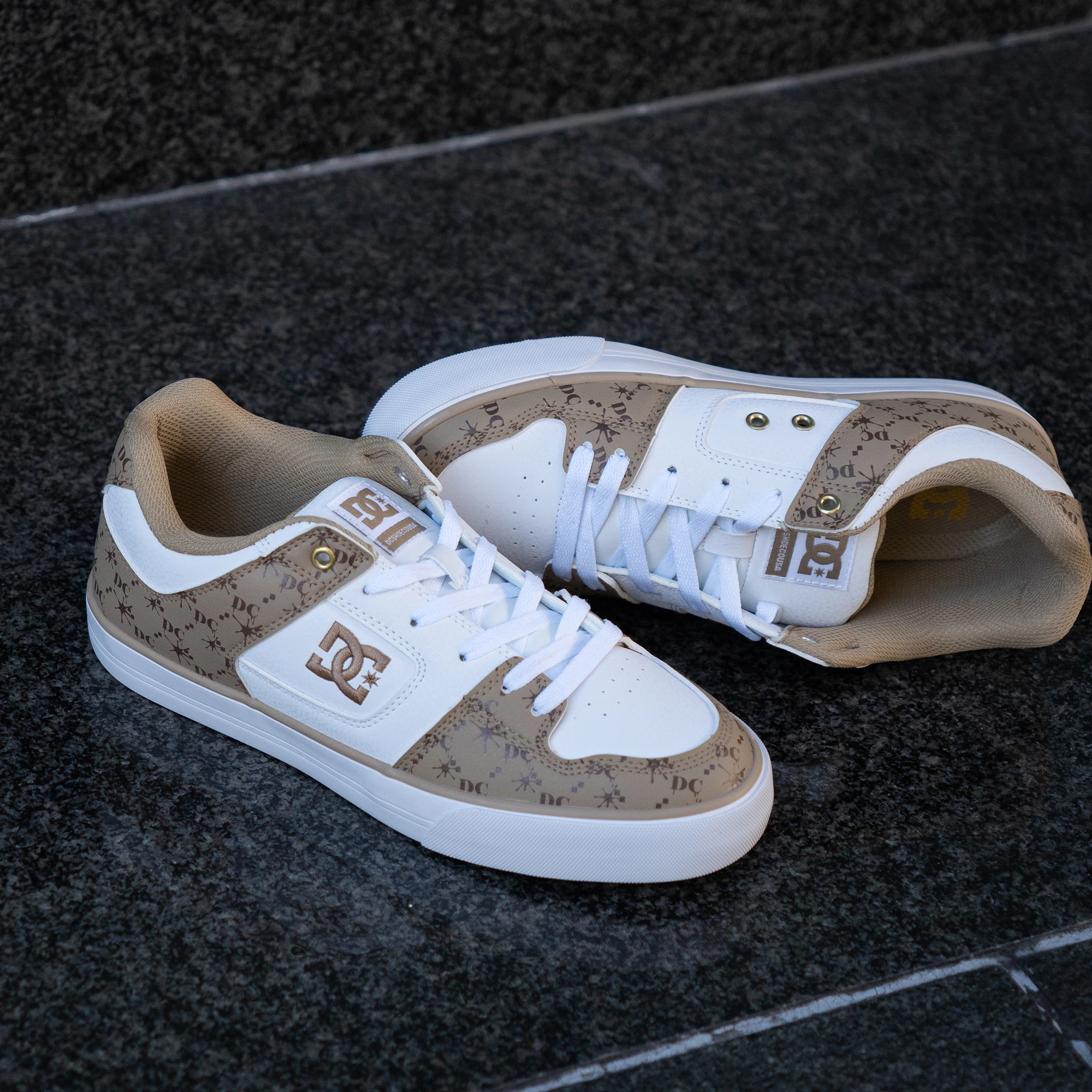DC Shoes ディーシーシューズ PURE SE SN ピュア SE SN DM251304 DC Shoes ディーシーシューズ PURE SE SN ピュア SE SN DM251304