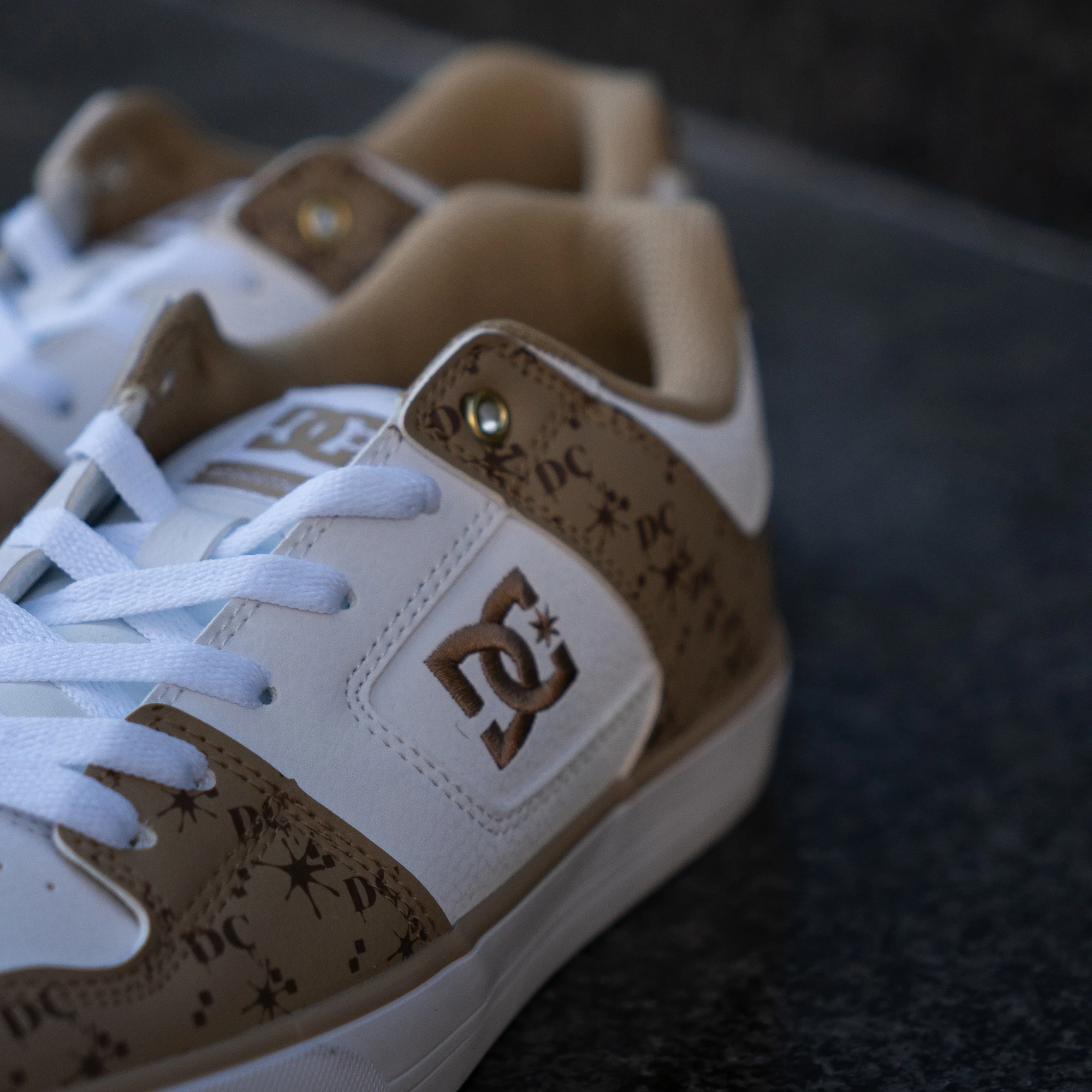 DC Shoes ディーシーシューズ PURE SE SN ピュア SE SN DM251304