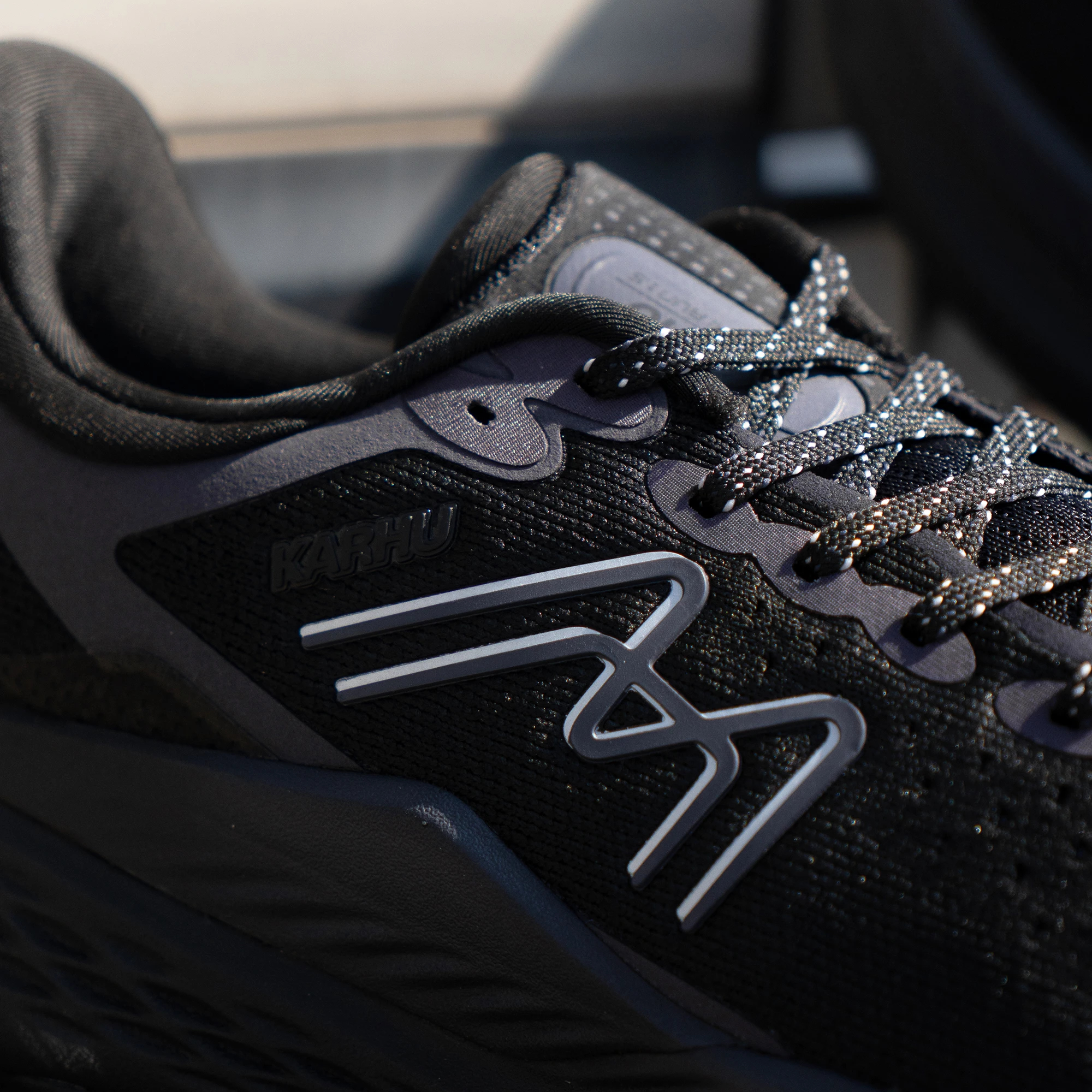 KARHU カルフ MESTARI RUN 1.5 メスタリラン 1.5 KH105010 ブラック