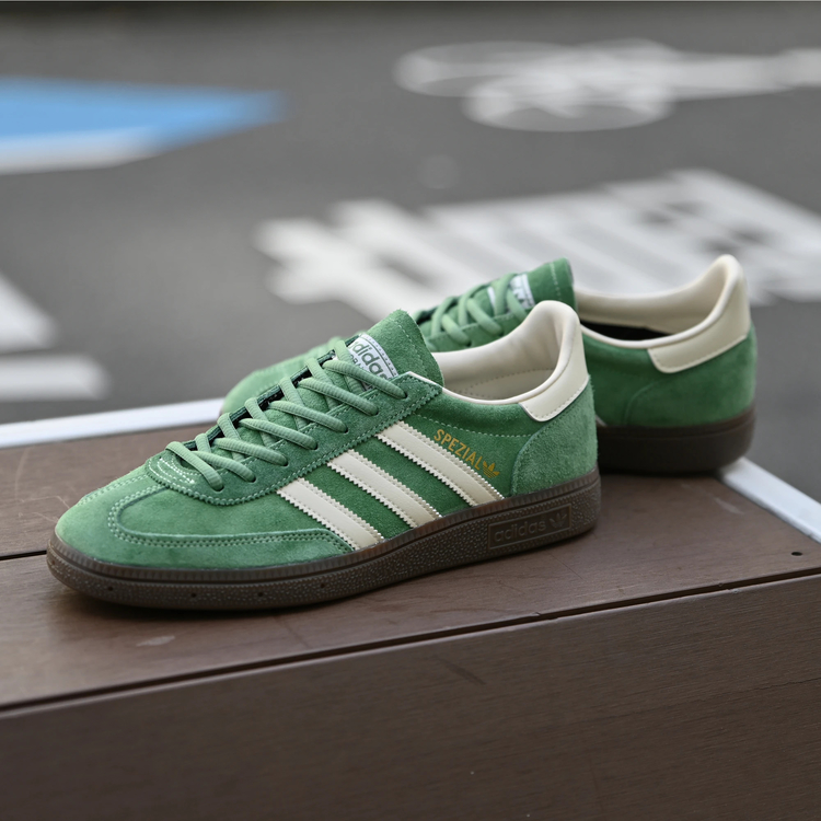 adidas Originals(ｱﾃﾞｨﾀﾞｽ ｵﾘｼﾞﾅﾙｽ) |大きいサイズ【29cm 30cm】adidas アディダス ハンドボール スペツィアル IG6192 プリラブドグリーン