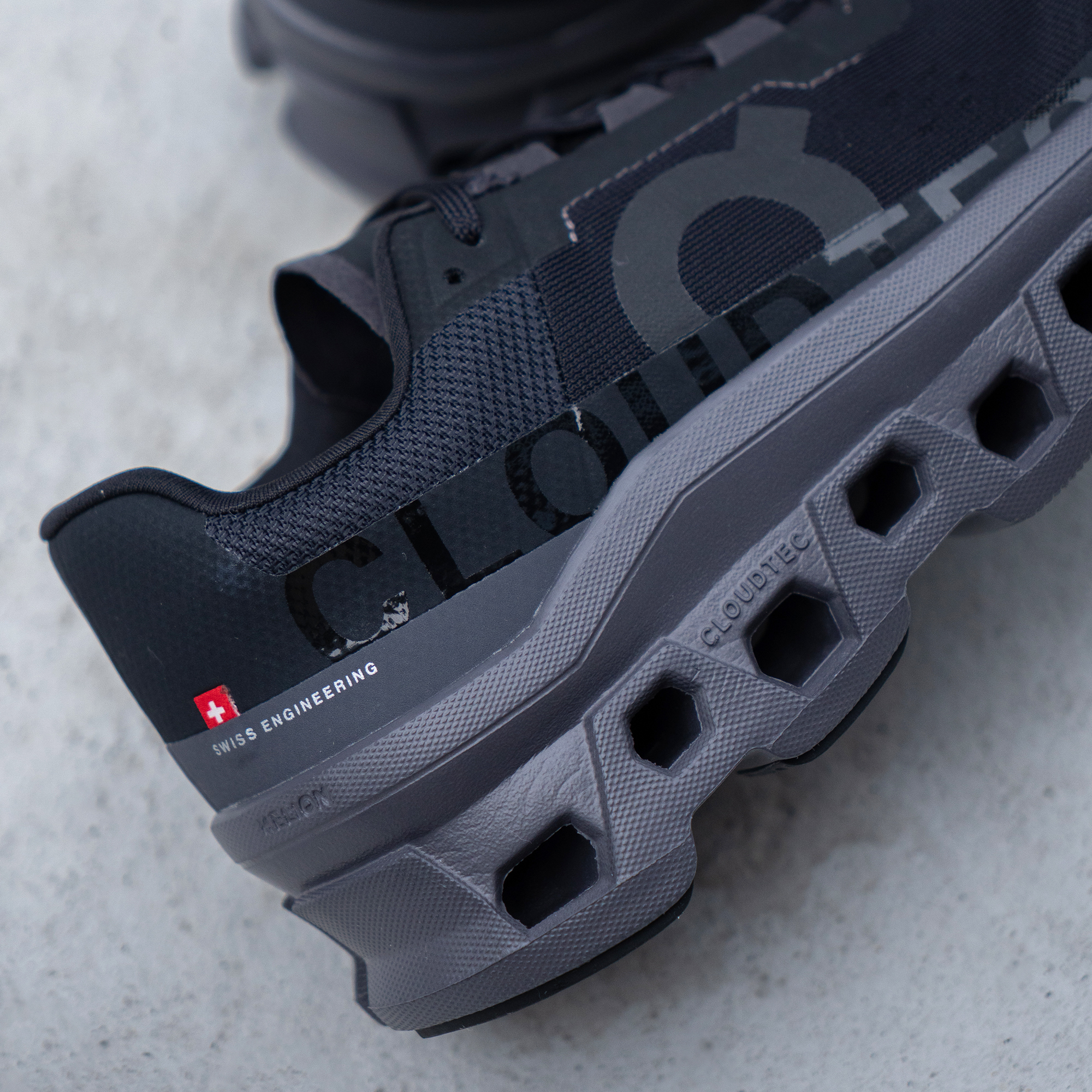 オン クラウドモンスター ヴォイド ブラック ウィメンズ 26cm 楽天市場】オン On レディース 靴 スニーカー Cloudmonster Void